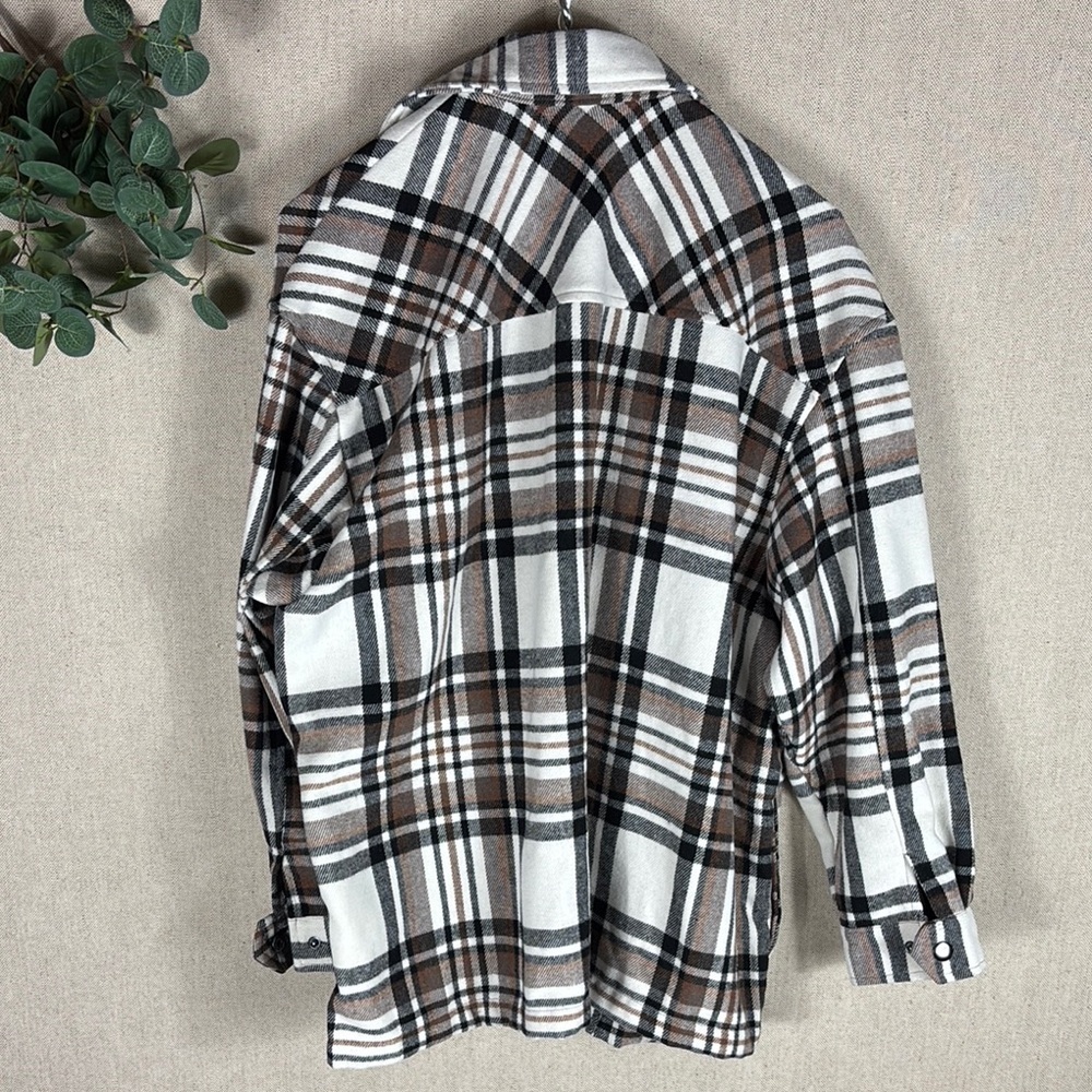 HFX > Plaid Shacket Small - Picture 10 of 10